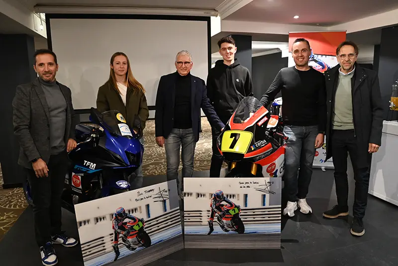 Présentation de la saison 2025, en présence de Raul Jara, patron du team espagnol Promoracing, Carla Mulot, espoir féminin de la moto, Patrick Perona adjoint au Sport de la ville de Fréjus, Johan Gimbert, pilote de moto, Sébastien Gimbert, père de Johan et président de la section Sports mécaniques de l'AMSLF et Fabien Sgarra, président de l'AMSLF.